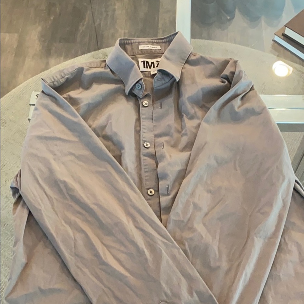 Express button down - Picture 2 of 3